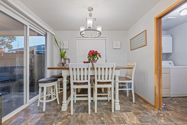 2690 Cummings Lane, Medford, OR 97501