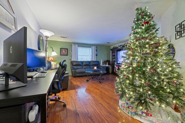 2690 Cummings Lane, Medford, OR 97501