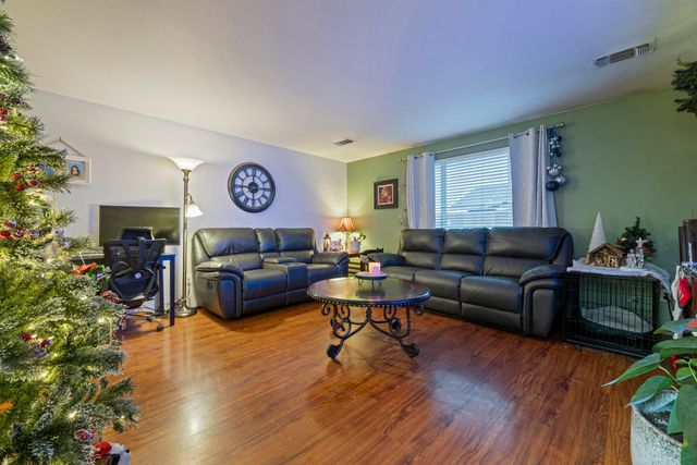 2690 Cummings Lane, Medford, OR 97501