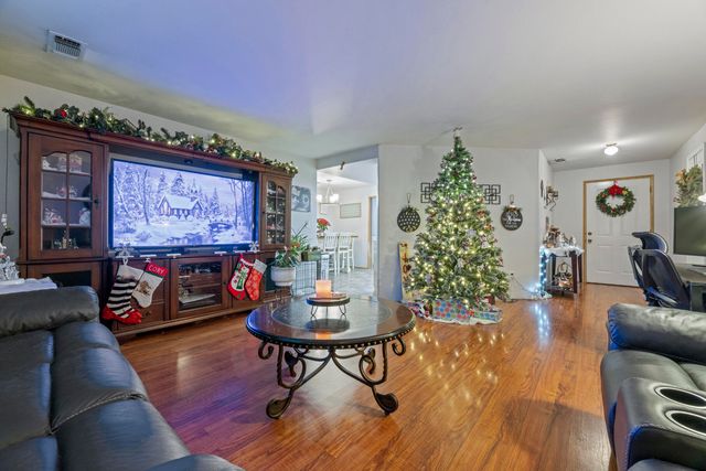 2690 Cummings Lane, Medford, OR 97501