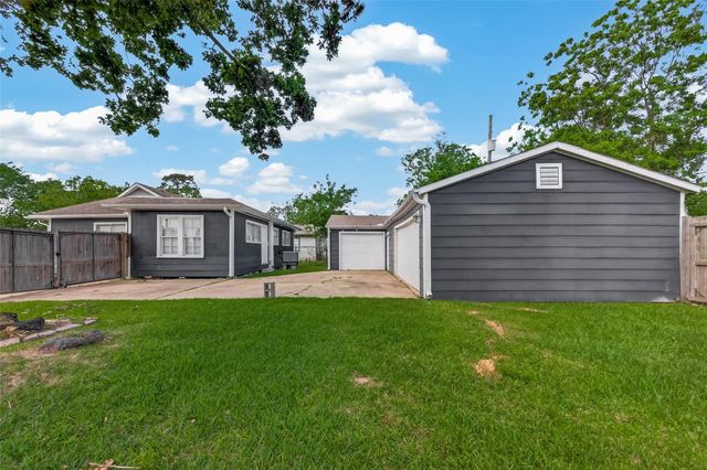 3007 Bonner Street, La Porte, TX 77571