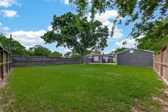 3007 Bonner Street, La Porte, TX 77571