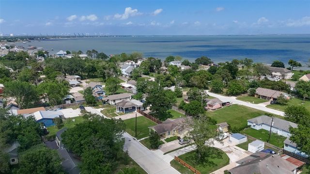 3007 Bonner Street, La Porte, TX 77571