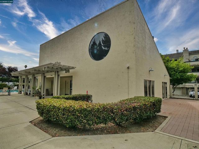 1234 Stanhope Lane 267, Hayward, CA 94545