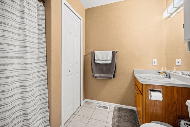638 S Rogers Dr, Pueblo, CO 81007