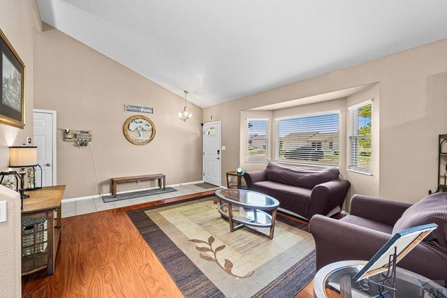638 S Rogers Dr, Pueblo, CO 81007
