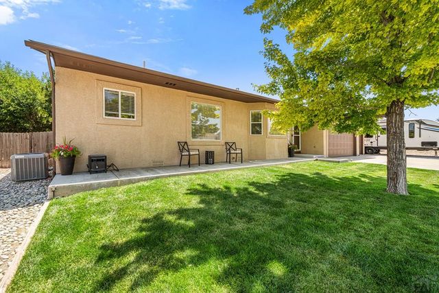 638 S Rogers Dr, Pueblo, CO 81007