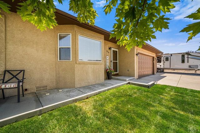 638 S Rogers Dr, Pueblo, CO 81007