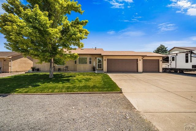638 S Rogers Dr, Pueblo, CO 81007