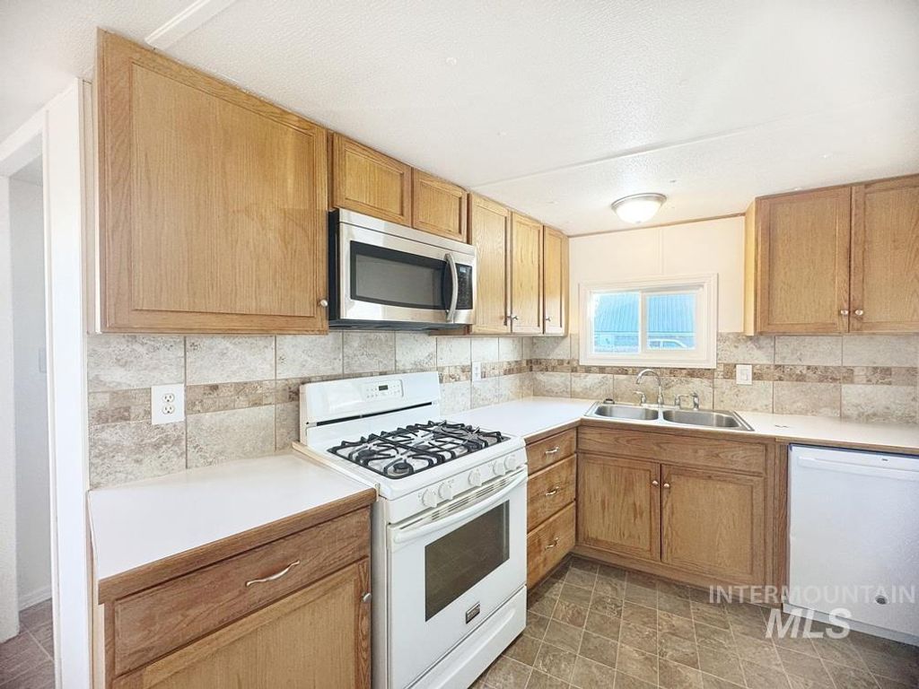 1715 W Flamingo Avenue Trailer 89, Nampa, ID 83651 photo 10