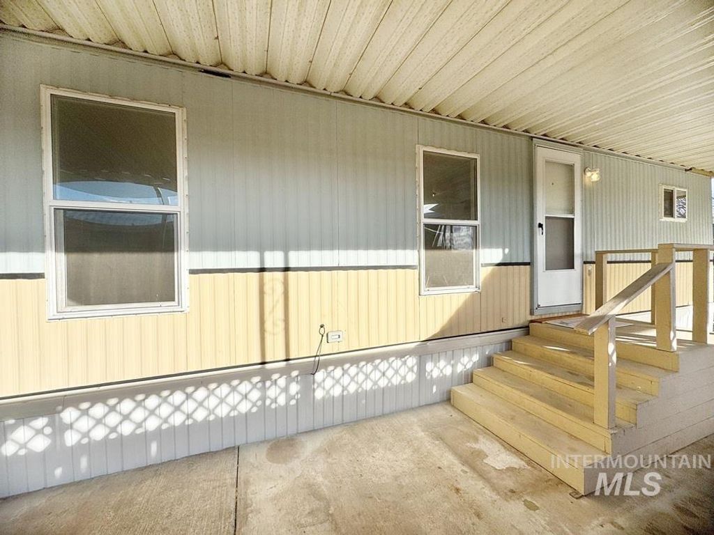 1715 W Flamingo Avenue Trailer 89, Nampa, ID 83651 photo 5