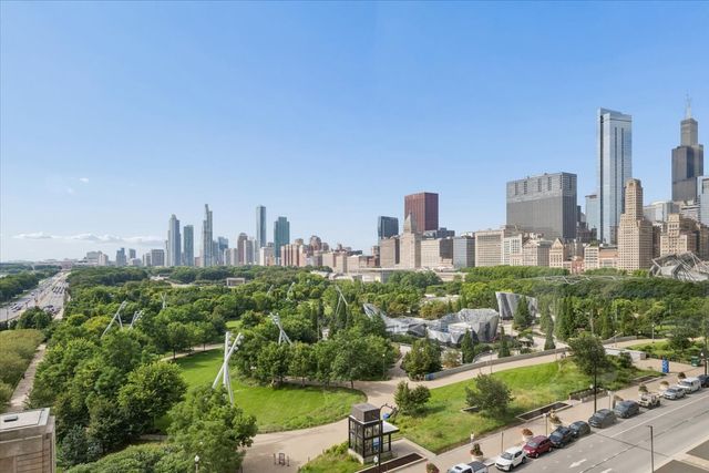 360 E Randolph Street 901, Chicago, IL 60601