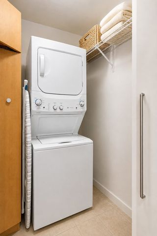 360 E Randolph Street 901, Chicago, IL 60601