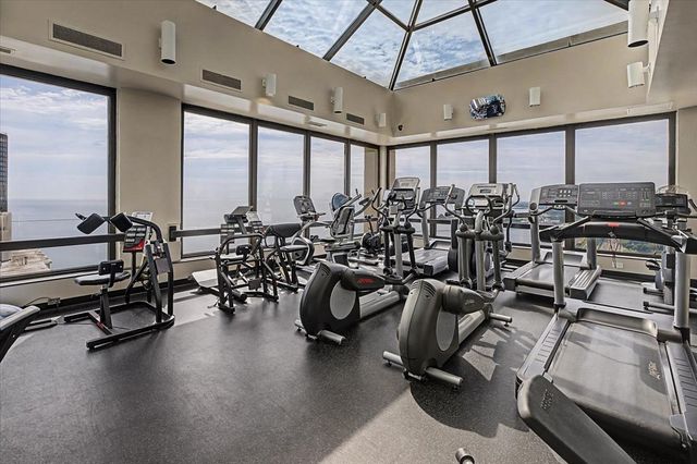 360 E Randolph Street 901, Chicago, IL 60601