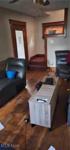 1475 Hollywood Street NE, Warren, OH 44483