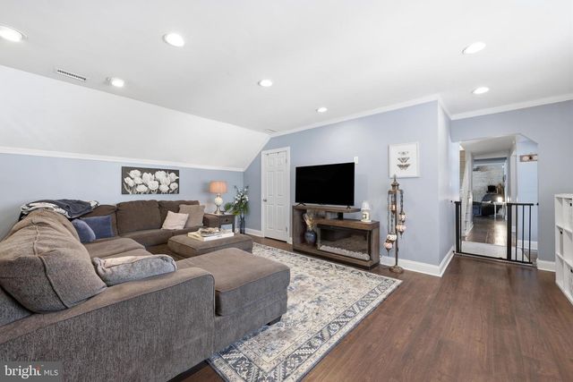 6 MASON CT, Pine Hill, NJ 08021