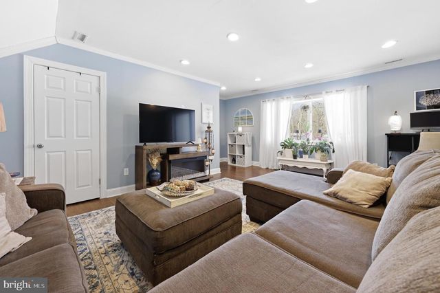 6 MASON CT, Pine Hill, NJ 08021