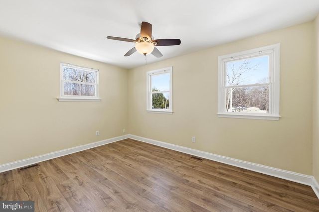 6 MASON CT, Pine Hill, NJ 08021