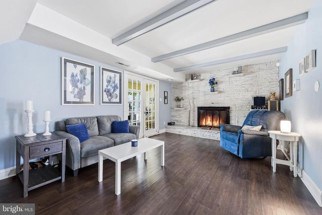 6 MASON CT, Pine Hill, NJ 08021