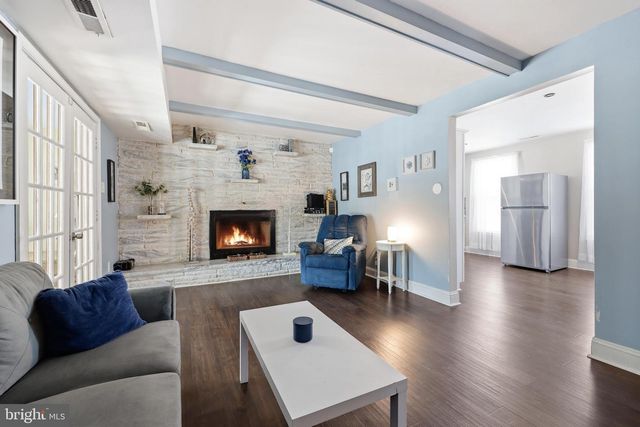 6 MASON CT, Pine Hill, NJ 08021