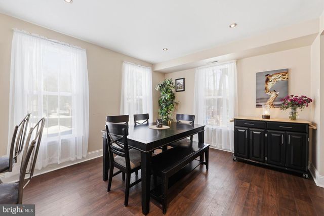 6 MASON CT, Pine Hill, NJ 08021