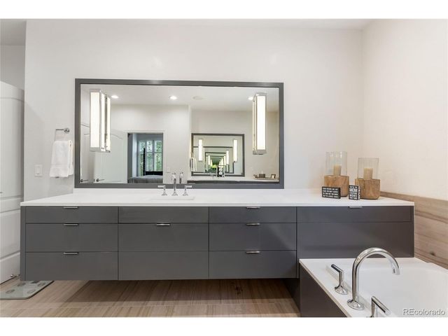 11657 E Berry Dr, Englewood, CO 80111