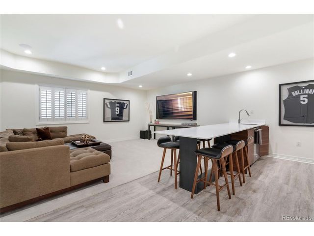 11657 E Berry Dr, Englewood, CO 80111