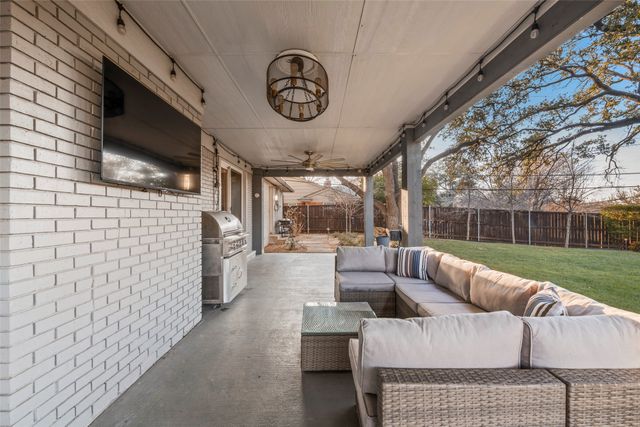 6500 Dakar Road W, Fort Worth, TX 76116