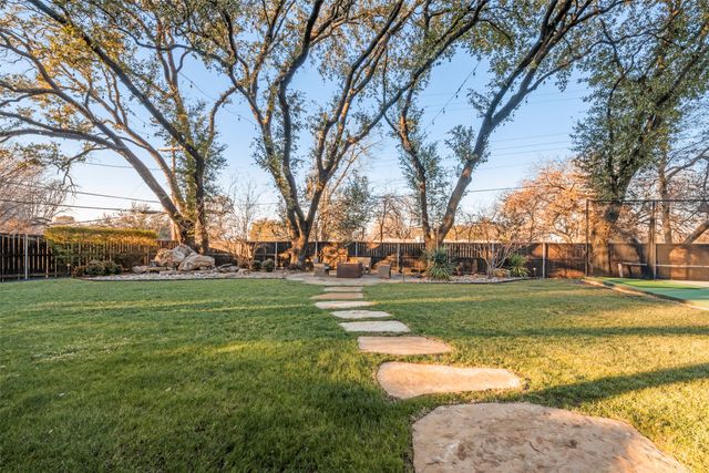 6500 Dakar Road W, Fort Worth, TX 76116