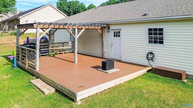 65 White Oak Circle, Cullman, AL 35057
