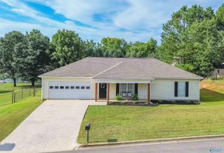 65 White Oak Circle, Cullman, AL 35057