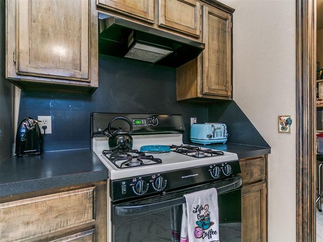 10648 NW 35th Street, Yukon, OK 73099