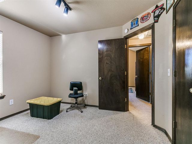 10648 NW 35th Street, Yukon, OK 73099