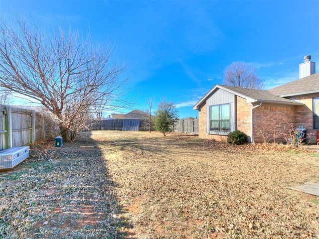 10648 NW 35th Street, Yukon, OK 73099