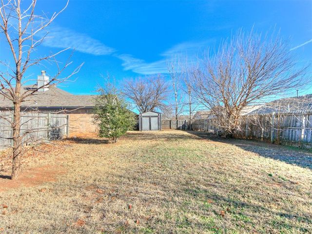 10648 NW 35th Street, Yukon, OK 73099