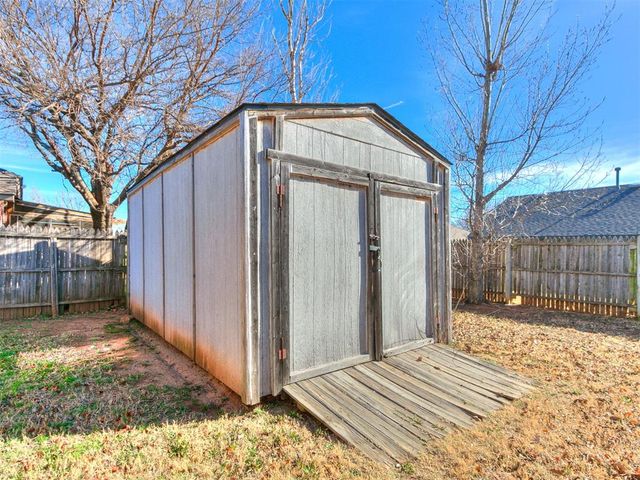 10648 NW 35th Street, Yukon, OK 73099
