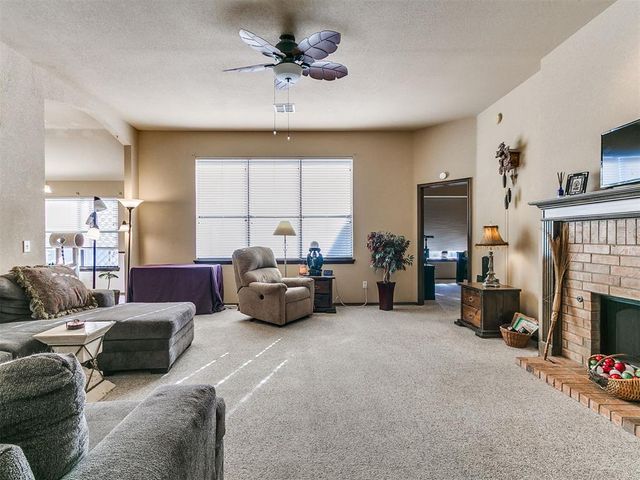 10648 NW 35th Street, Yukon, OK 73099