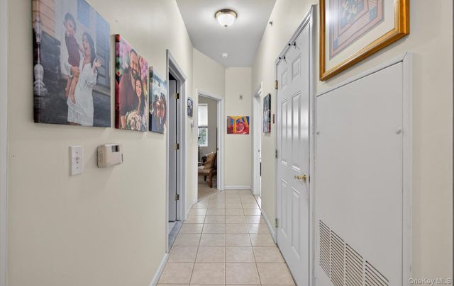 105 Francesca Way 105, Amityville, NY 11701