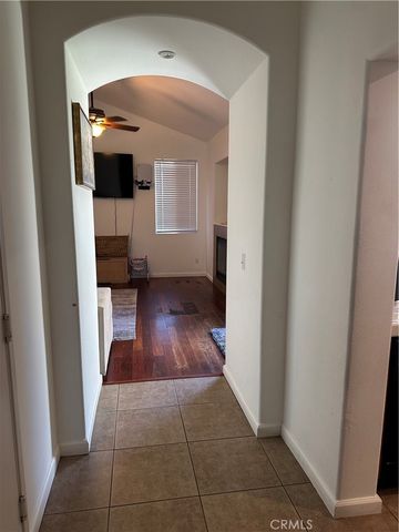 3913 Manquelo Court, Perris, CA 92571