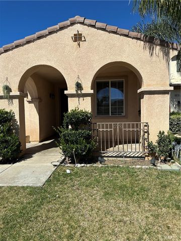 3913 Manquelo Court, Perris, CA 92571