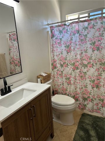 3913 Manquelo Court, Perris, CA 92571