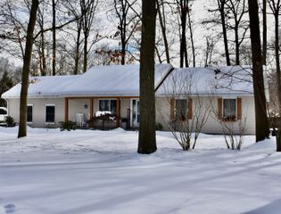 15324 Grand Oak Road, Grand Haven Twp, MI 49417