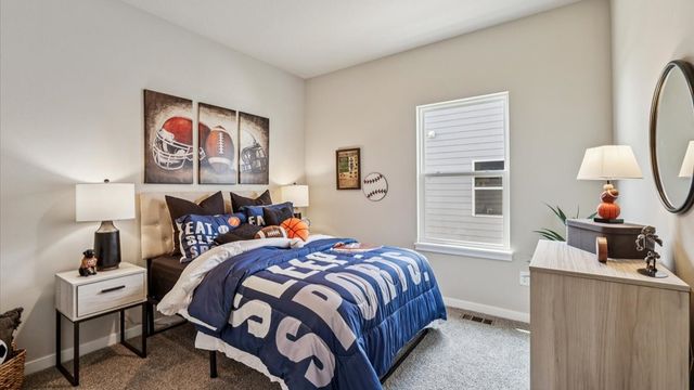 10278 NW 68th Avenue, Johnston, IA 50131