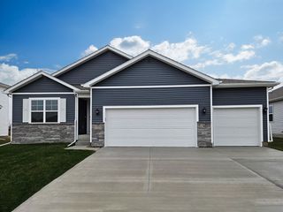 10278 NW 68th Avenue, Johnston, IA 50131