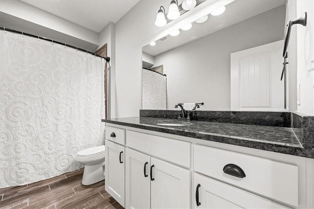 821 Cindy Lane, Raymore, MO 64083
