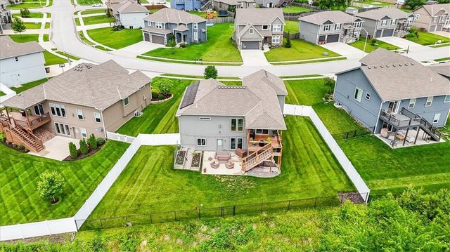 821 Cindy Lane, Raymore, MO 64083