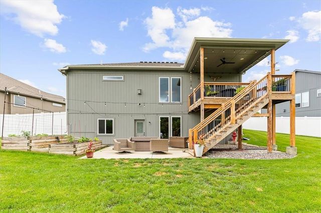 821 Cindy Lane, Raymore, MO 64083
