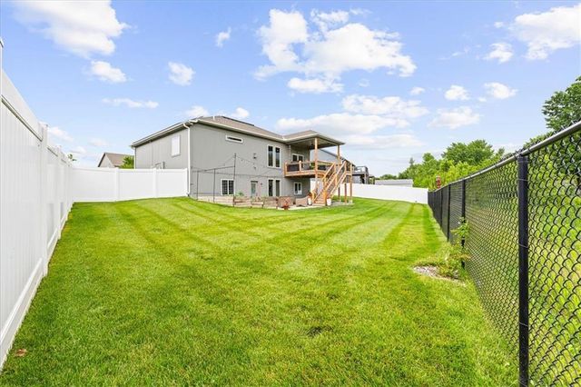 821 Cindy Lane, Raymore, MO 64083