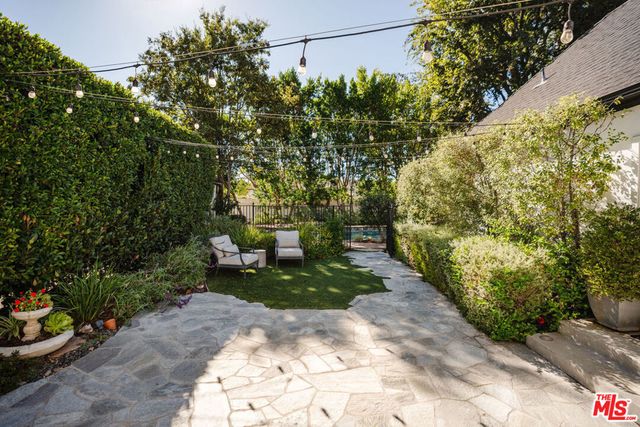 12510 Hortense Street, Studio City, CA 91604