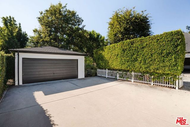 12510 Hortense Street, Studio City, CA 91604